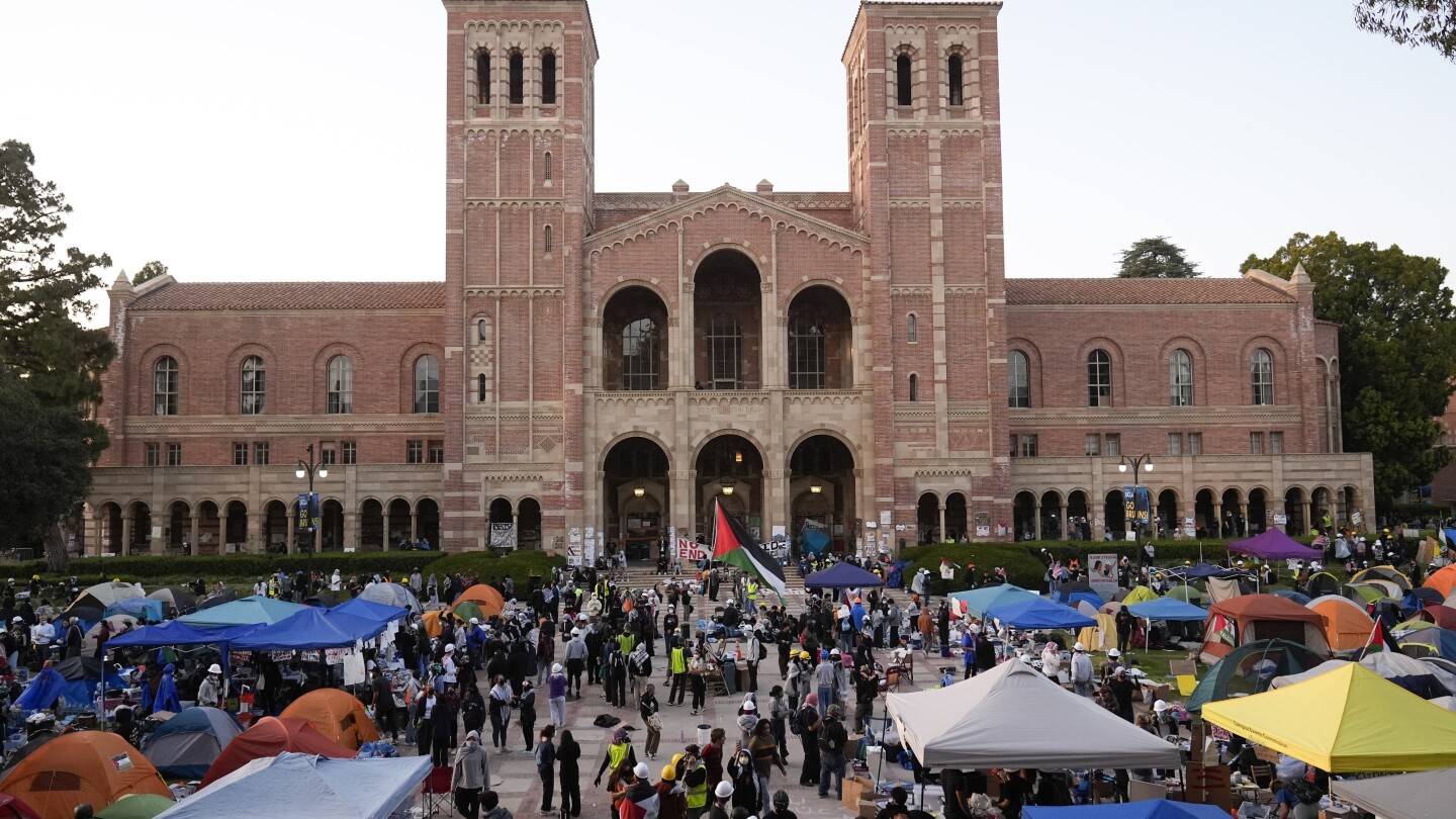 Лидерите на Northwestern, UCLA и Rutgers ще свидетелстват пред Конгреса за протестите в кампуса