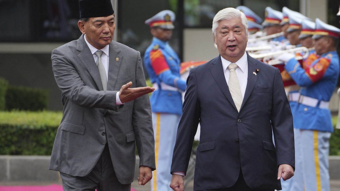 Japan, Indonesia Resume Defense Talks on Equipment
