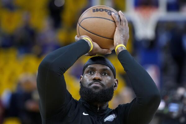 LeBron James defies time, propels Los Angeles Lakers to conference