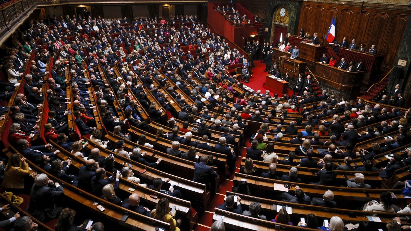 Les législateurs français approuvent un projet de loi visant à faire de l’avortement un droit constitutionnel