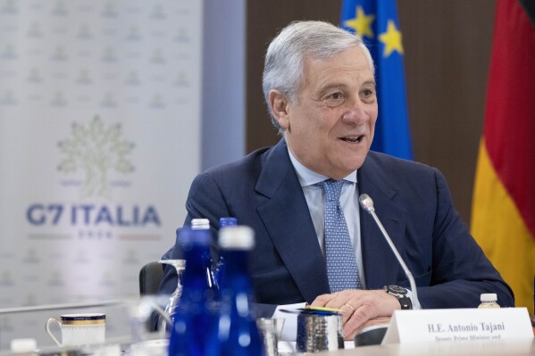 FILE - Italy's Foreign Minister Antonio Tajani speaks while meeting with members of the G7, on July 11, 2024, during the NATO summit in Washington. Italy plans to send an ambassador back to Syria after a decade-long absence in a diplomatic move that could spark divisions among European Union allies, the country's foreign minister said. Speaking in front relevant parliamentary committees Thursday, Antonio Tajani announced Rome’s intention to re-establish diplomatic ties with Damascus to prevent Russia from monopolizing diplomatic efforts in Syria. (ĢӰԺ Photo/Jacquelyn Martin)