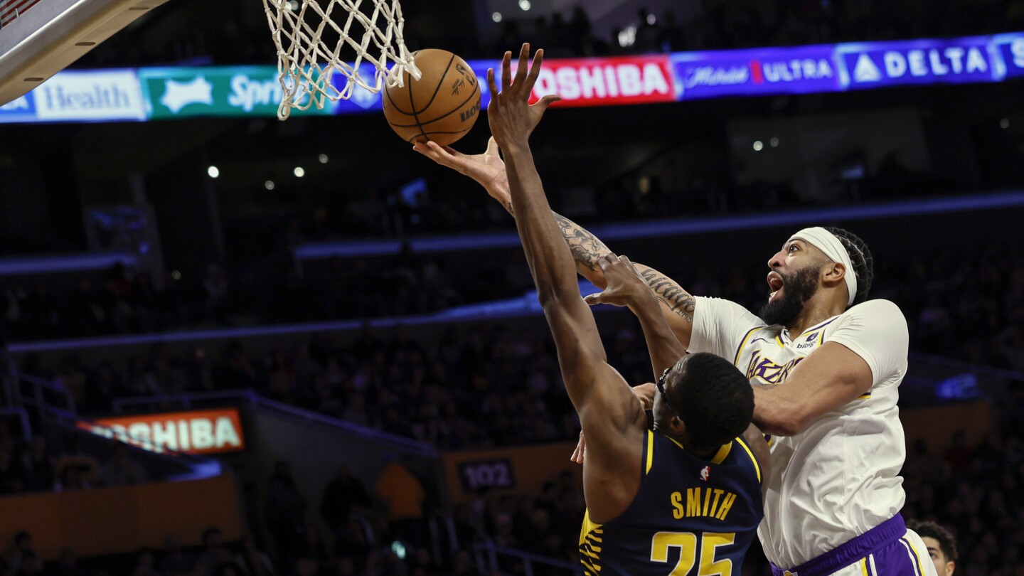 Anthony Davis marque 36 points tandis que les Lakers retardent un autre retour des Pacers lors d’une victoire de 150-145.