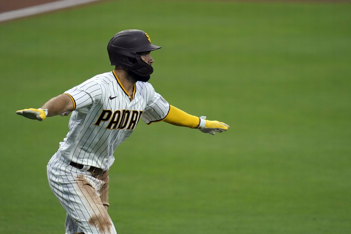 Manny Machado hits walk-off grand slam in Padres' win over Rangers