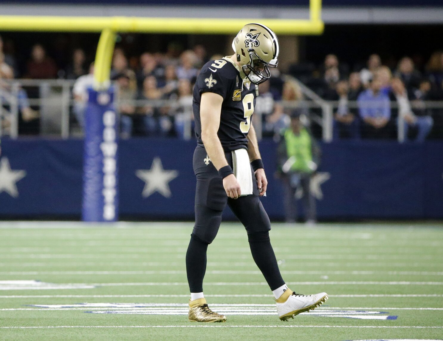 New Orleans Saints wide receiver Keith Kirkwood (18) makes a touchdown  catch over Dallas Cowboys cornerback Anthony Brown (30) during the second  half of an NFL football game, in Arlington, Texas, …