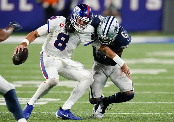 Giants take 2 body blows from Cowboys, a loss and injury