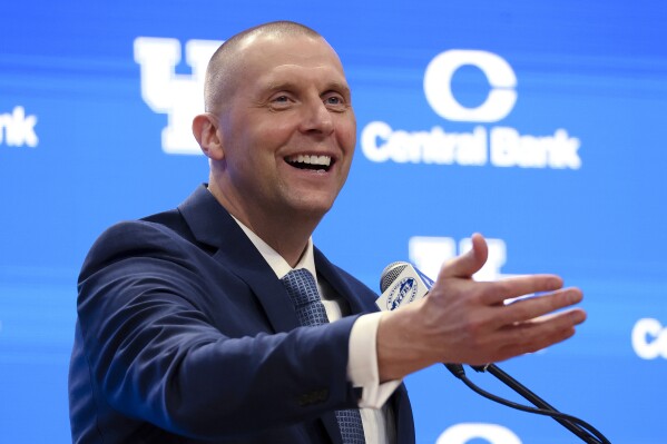 Mark Pope introduced as Kentucky's men's basketball coach | AP News