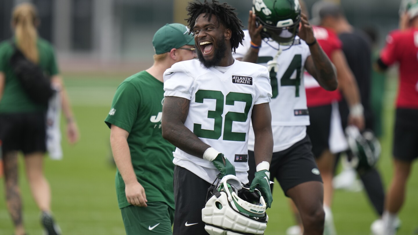 New York Jets' Michael Carter ranks as one of the NFL's most elusive RBs