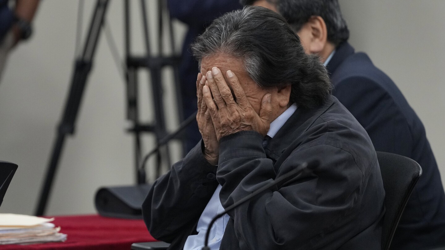 El expresidente peruano Toledo fue sentenciado a más de 20 años de prisión