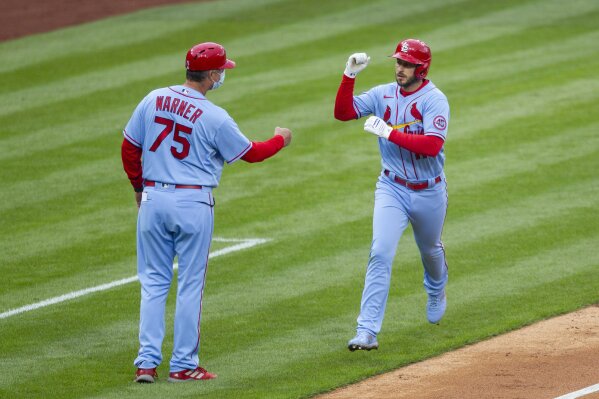 Molina homers twice to lead Cardinals past Phillies 9-4