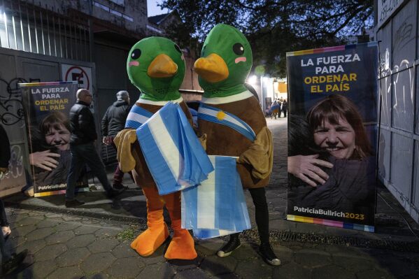 Argentine Presidential Primary Voters Propel Far-Right Outsider to