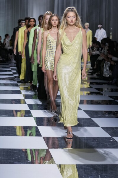 FASHION BY THE RULES: Versace spring 2020