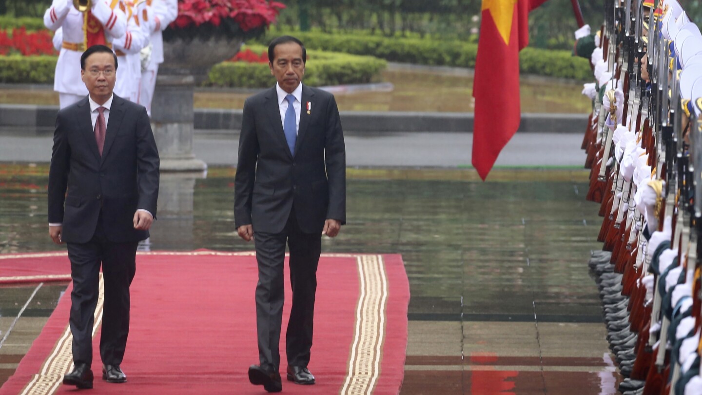 ХАНОИ, Виетнам (АП) — Президентът на Индонезия посети Ханой в