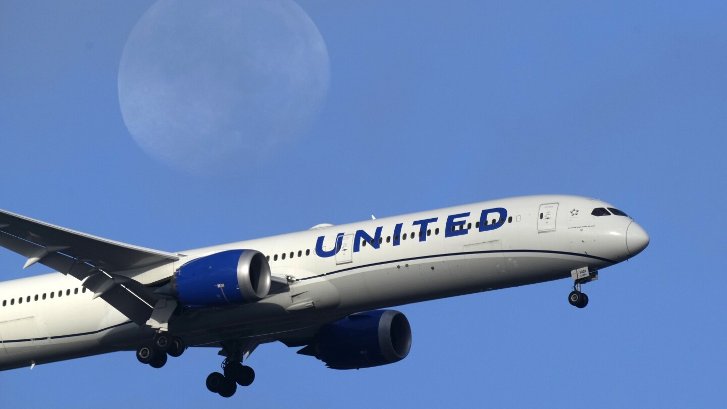 United Airlines заяви във вторник че е загубила 124 милиона