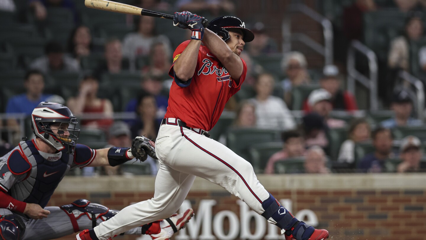 Harris has 2 hits and 2 RBIs, Baldwin hits pinch-hit single in 8th to help Braves beat Twins 6-4