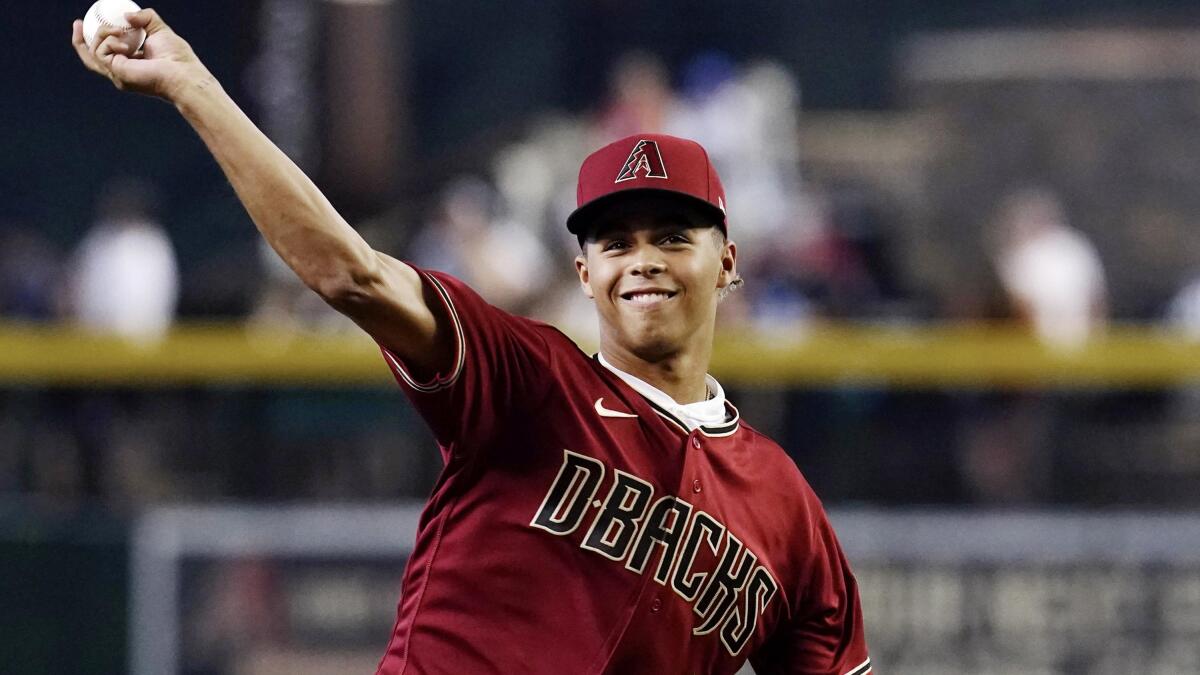 Druw Jones takes BP with D-backs, flashes glove to avoid losing dinner bet