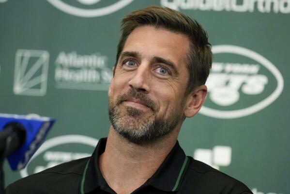 Aaron Rodgers makes Jets expectations clear at introduction