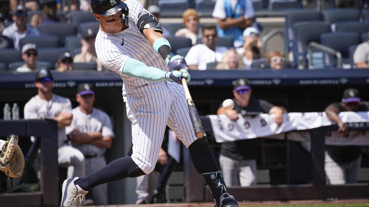 Aaron Judge hits two more home runs for the Yankees and reaches 51 in the season