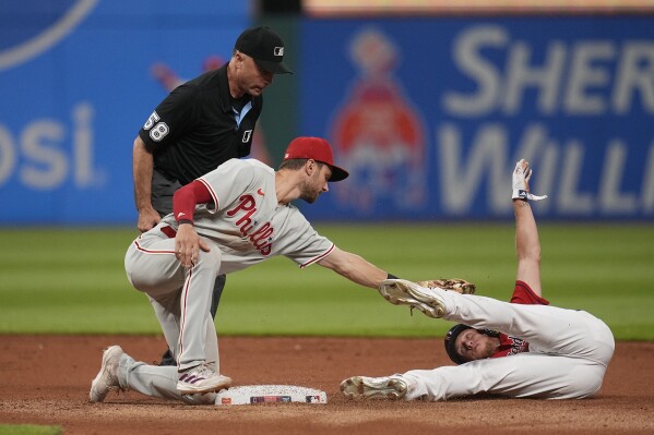 Despite lineup overhaul, early returns show slumbering Phillies
