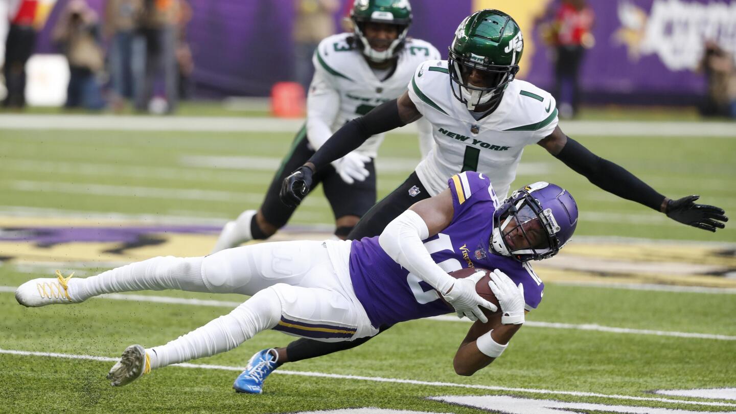 Vikings can clinch NFC North on road against surging Lions