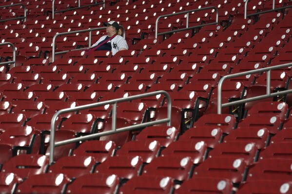 Yankees-Cardinals game postponed, will be made up Saturday with split  doubleheader