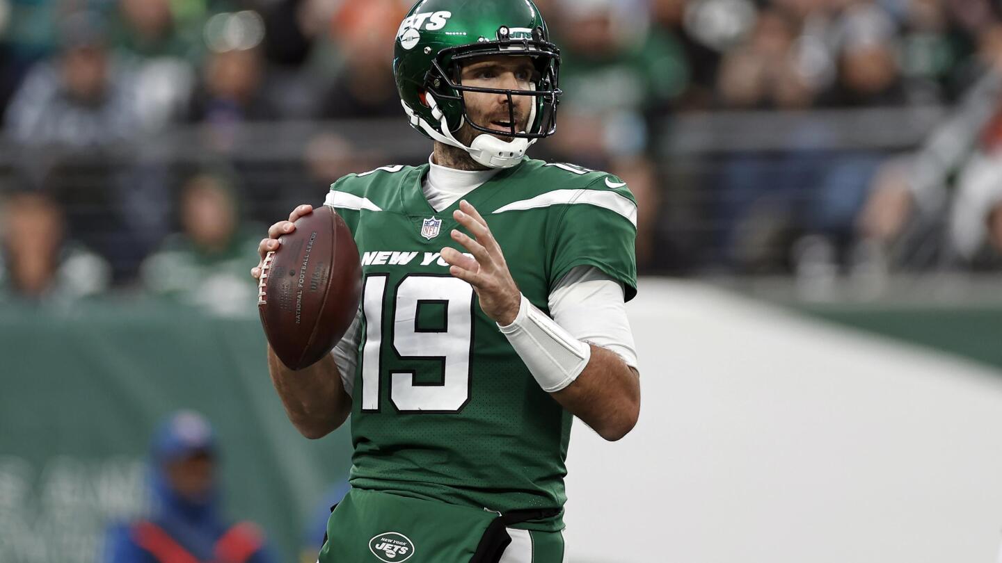 Jets bringing back QBs Flacco, White as Wilson's backups