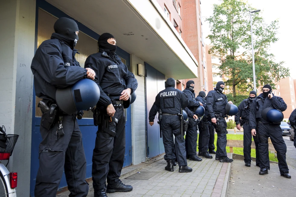 German Police Raid Locations Across the Country in Connection with Smuggling of Syrian Migrants