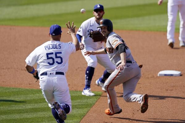 Muncy HR, Dodgers beat Kazmir, Giants for 6th straight win