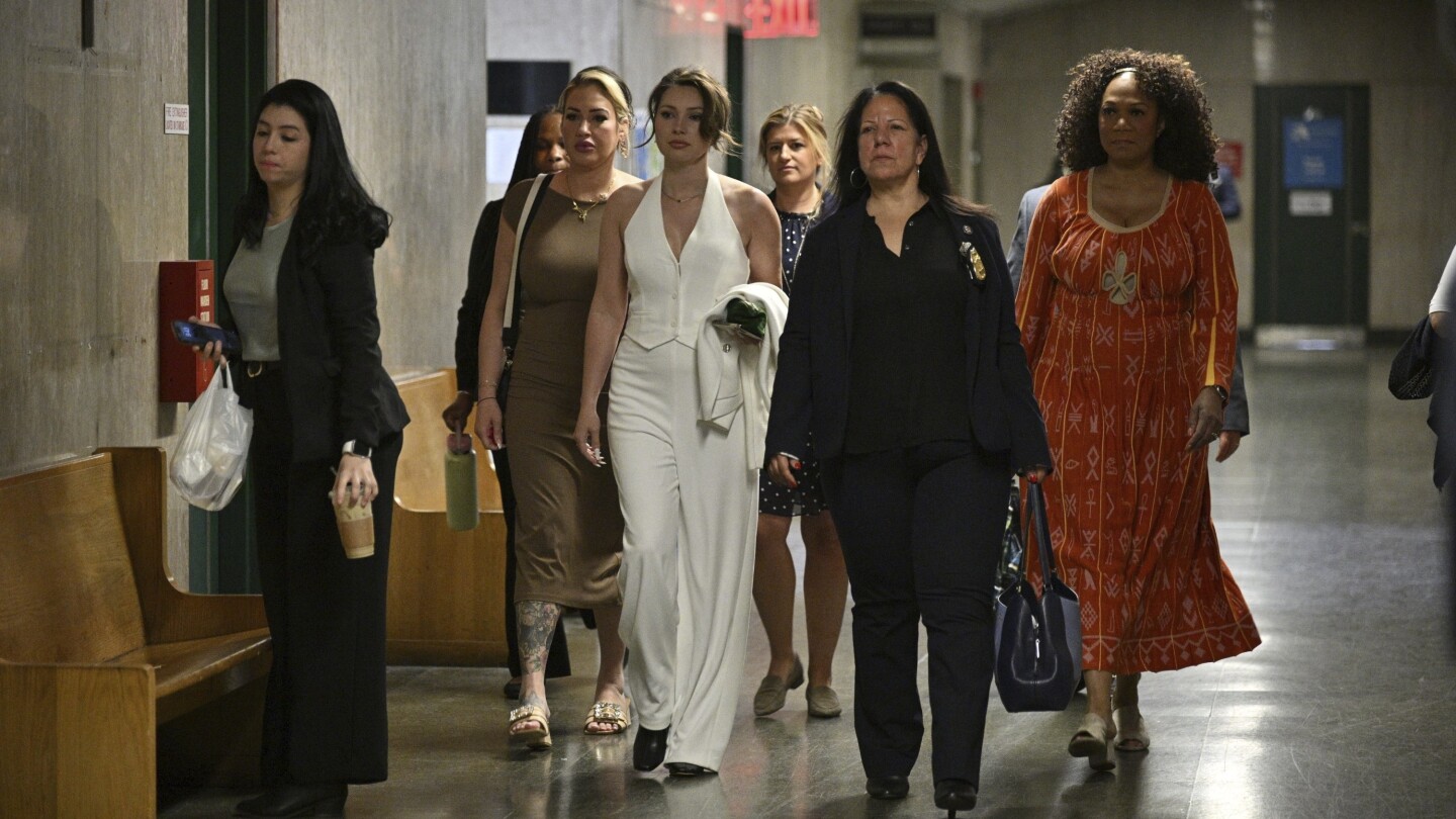 Accuser gestures at Harvey Weinstein in courtroom confrontation