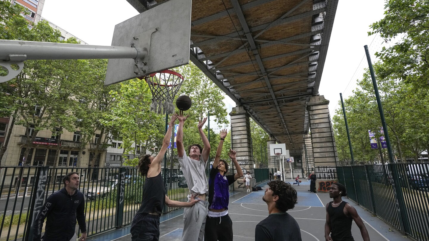 Made in France : Comment le basket français a transformé tant de jeunes talents en joueurs NBA
