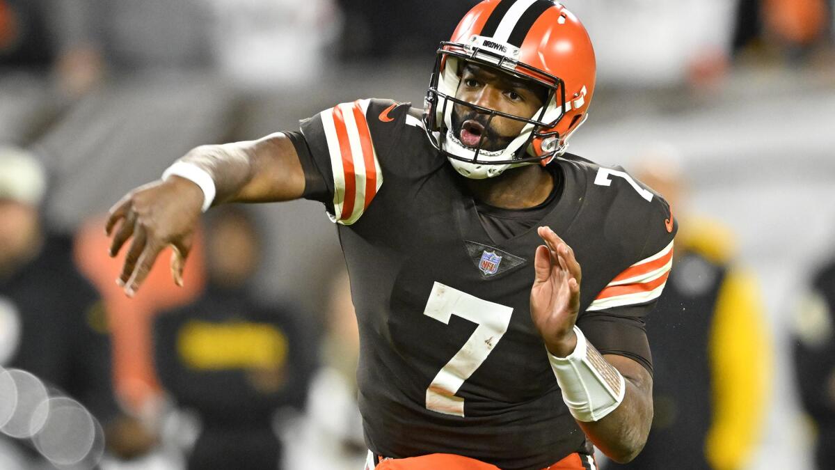 Brissett, Browns rebound from collapse, beat Steelers 29-17