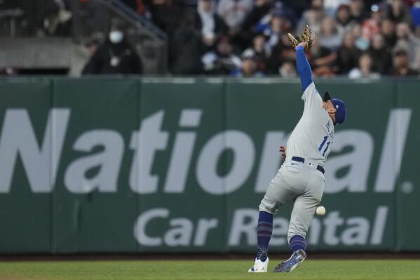 Giants' bullpen comes up big in 5-0 win over Dodgers