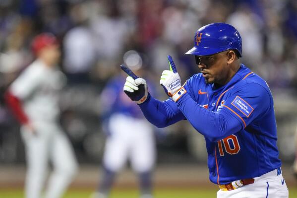 Angels acquire veteran infielder Eduardo Escobar from the Mets for 2 minor  league pitchers