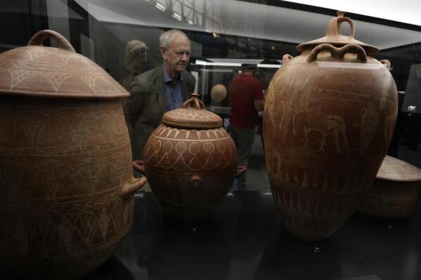 ancient roman artifacts museum