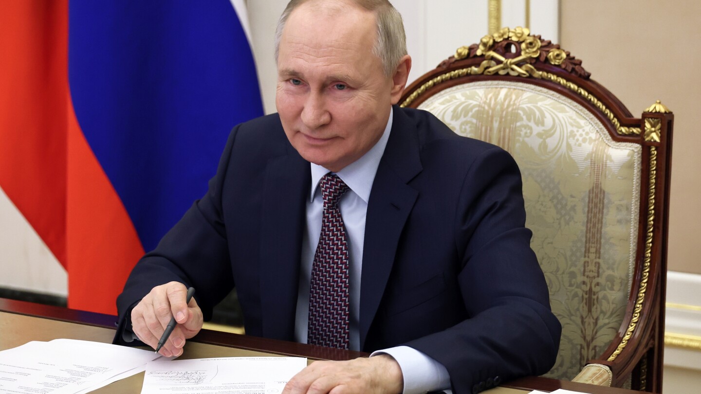 ТАЛИН, Естония (АП) — Президентът Владимир Путин подписа в четвъртък