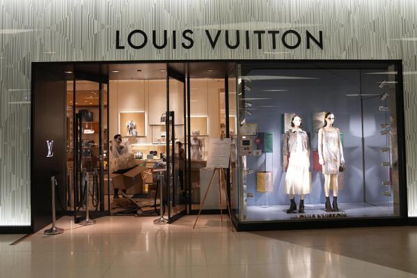 LOUIS VUITTON ICONSIAM in Bangkok, Thailand  Clothing displays, Clothes  for women, Louis vuitton
