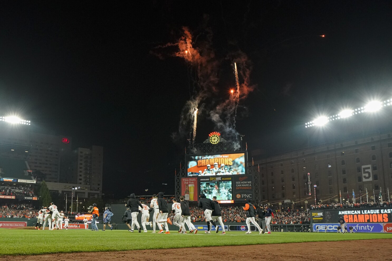 30 years ago: Orioles played, won first game at Oriole Park at