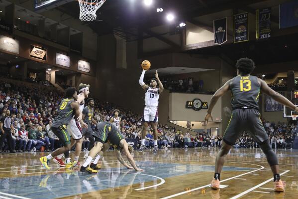 My Dunk in HS while Josh Smith Guards Me 