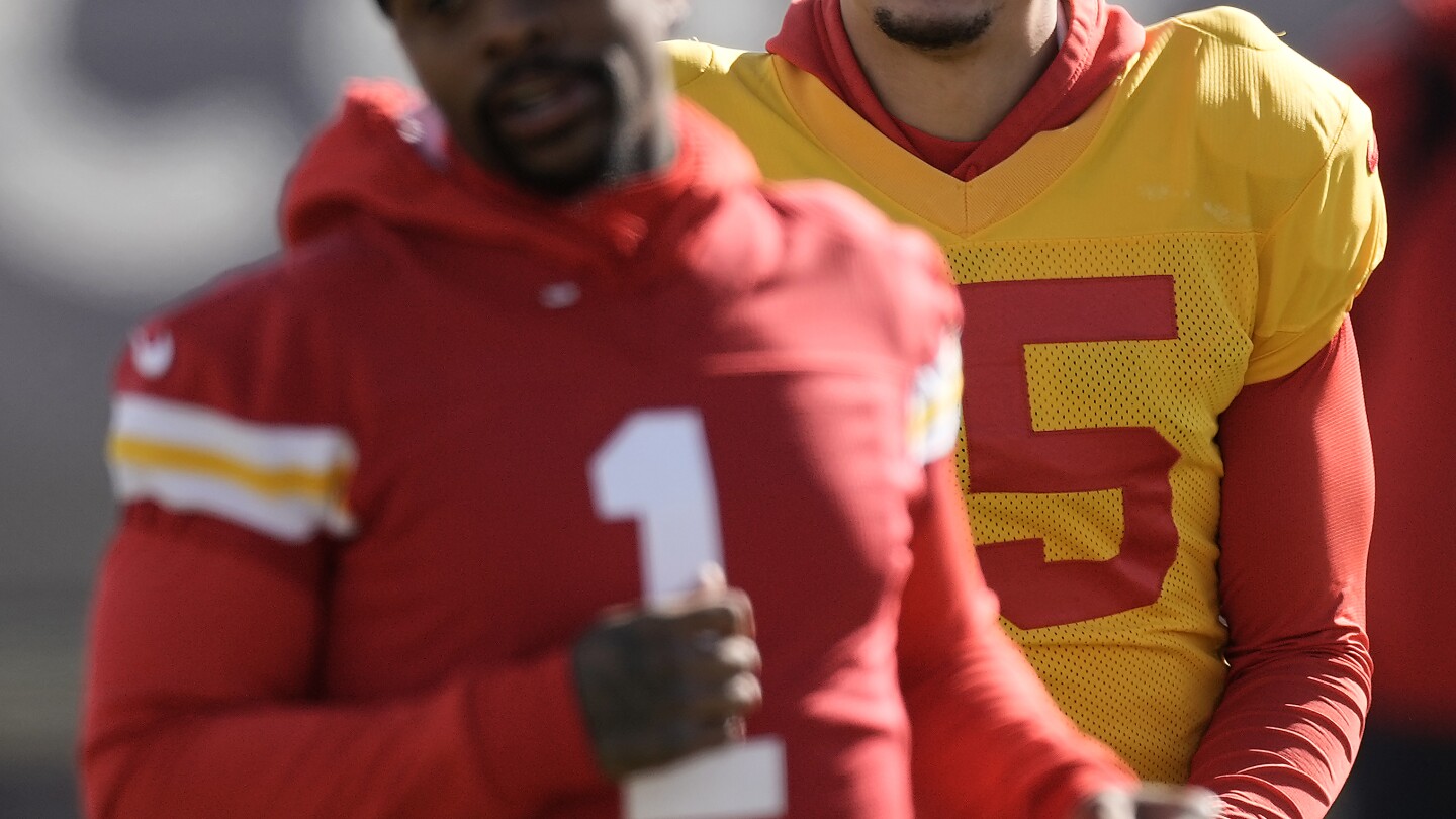 Джерик Маккинън, Скай Мур, активни за Chiefs в Super Bowl срещу 49ers