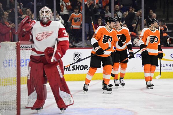 Philadelphia Flyers: Carter Hart Receives His NHL 20 Rating