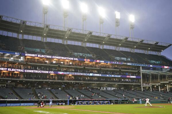 Blue Jays rip Indians, game shortened by nasty weather