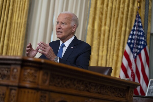 President Joe Biden addresses the nation from the Oval Office of the White House in Washington, Wednesday, July 24, 2024, about his decision to drop his Democratic reelection bid. (ĢӰԺ Photo/Evan Vucci, Pool)