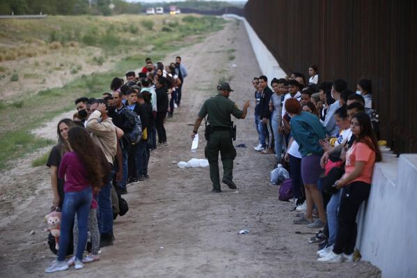 Illegal Border Crossings To Us From Mexico Hit Annual High Ap News