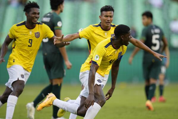 Brasil, Uruguay y Colombia debutan con triunfo en el fútbol