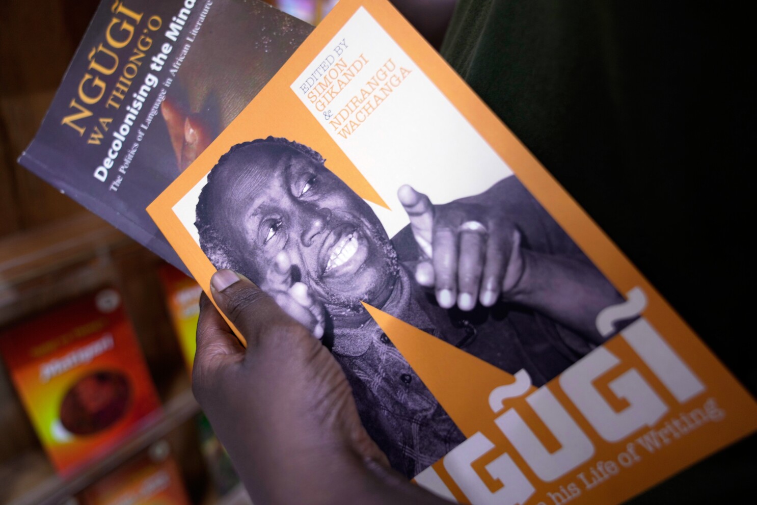 Kenyans pay tribute after death of writer Ngũgĩ wa Thiong’o