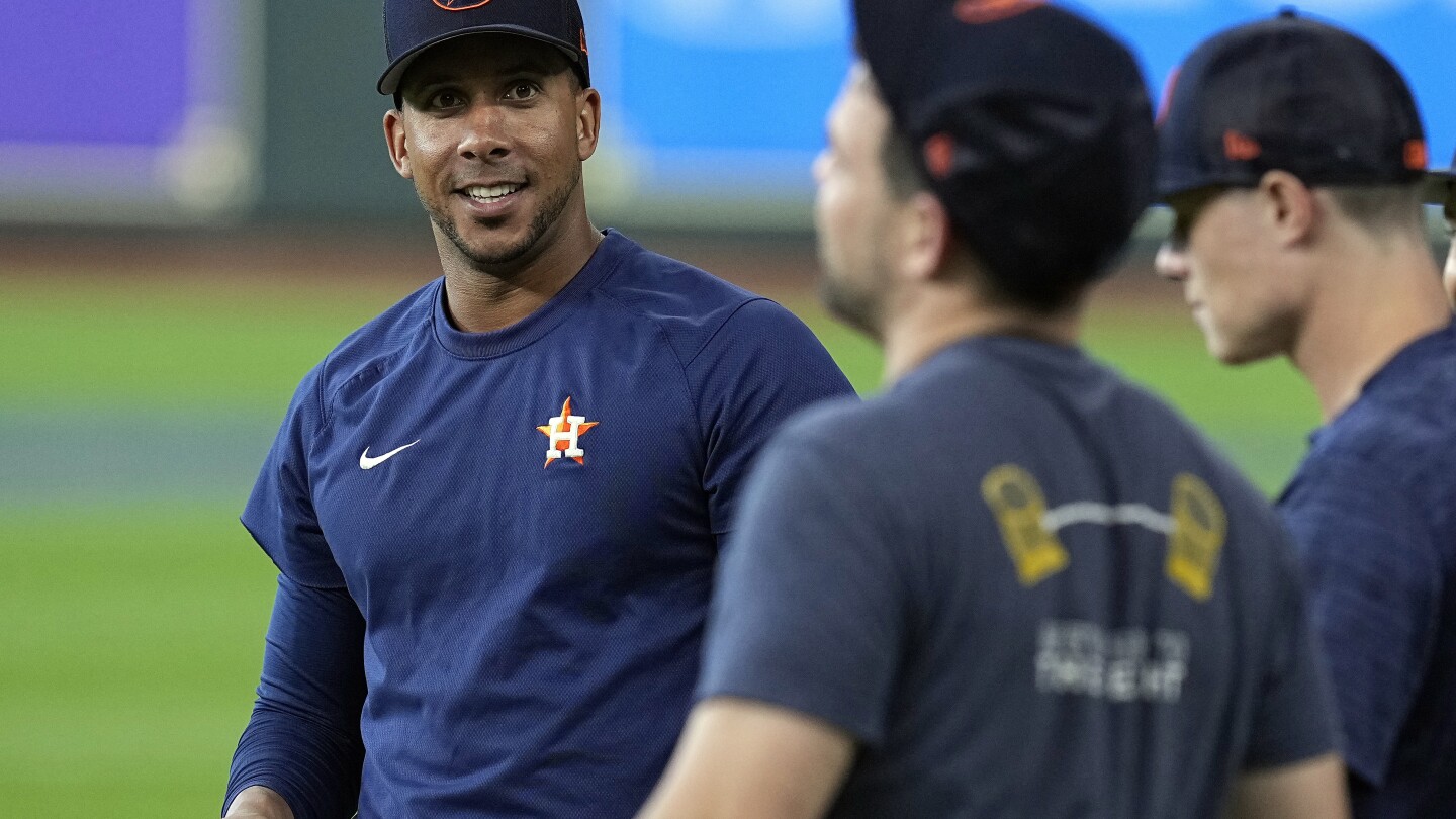 Houston Astros star Michael Brantley enjoying Albuquerque on road