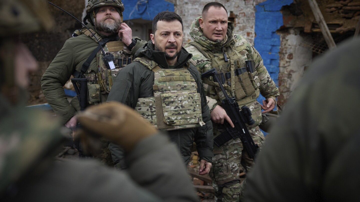 Украинският президент потвърждава, че обмисля уволнението на военния началник на страната