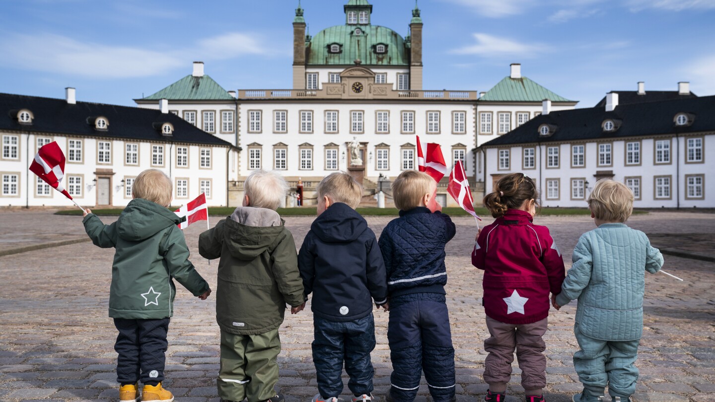 Norge planlegger å suspendere utenlandsadopsjoner ettersom Danmarks eneste internasjonale byrå avslutter arbeidet