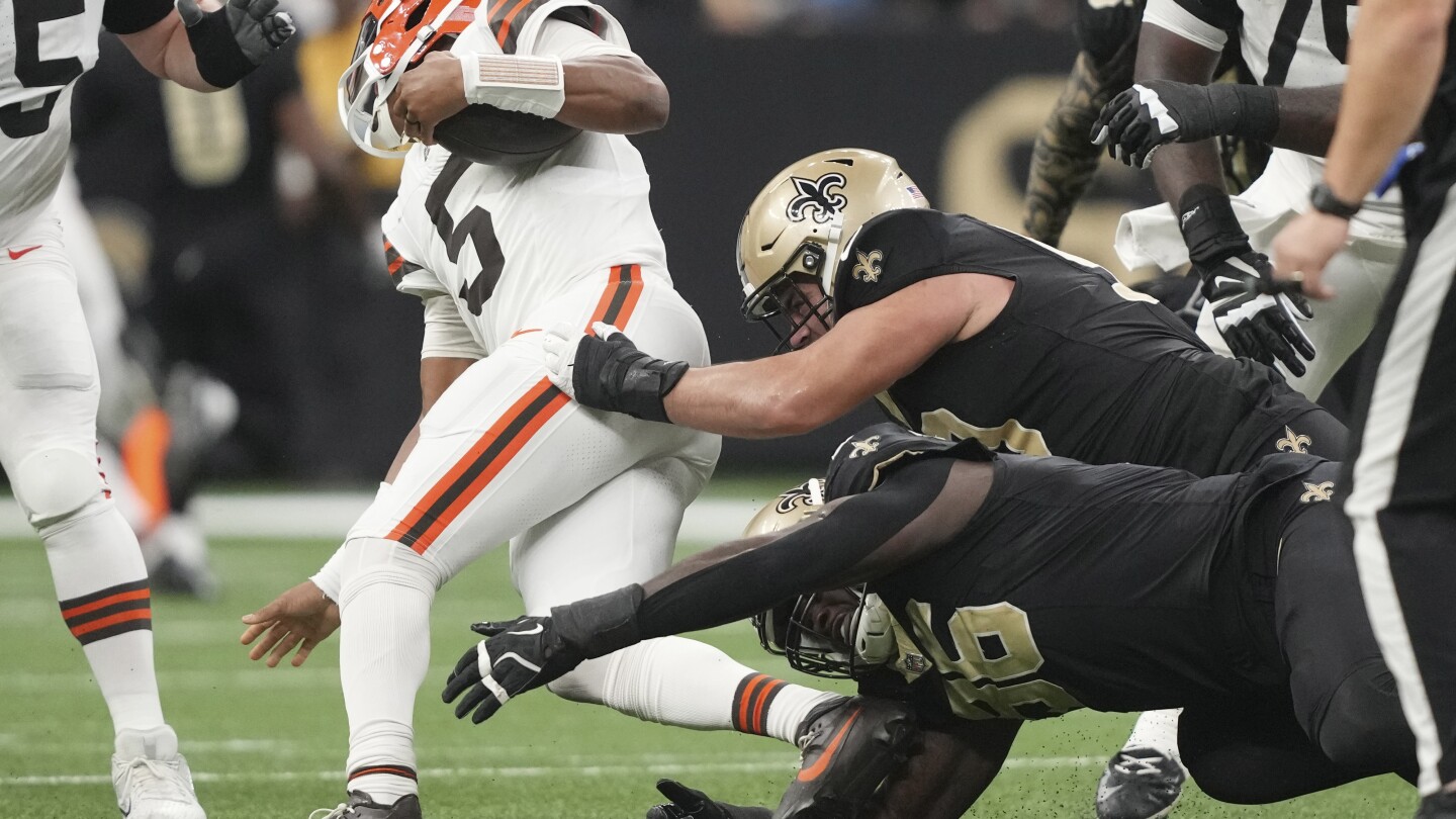 Browns Fall 35-14 to Saints in Superdome