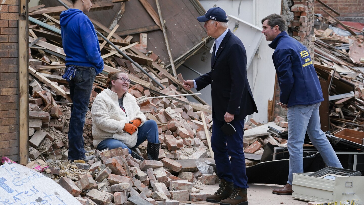 Губернаторът на Кентъки разкрива жилищни проекти под наем за региона, който все още се възстановява от торнадото през 2021 г.
