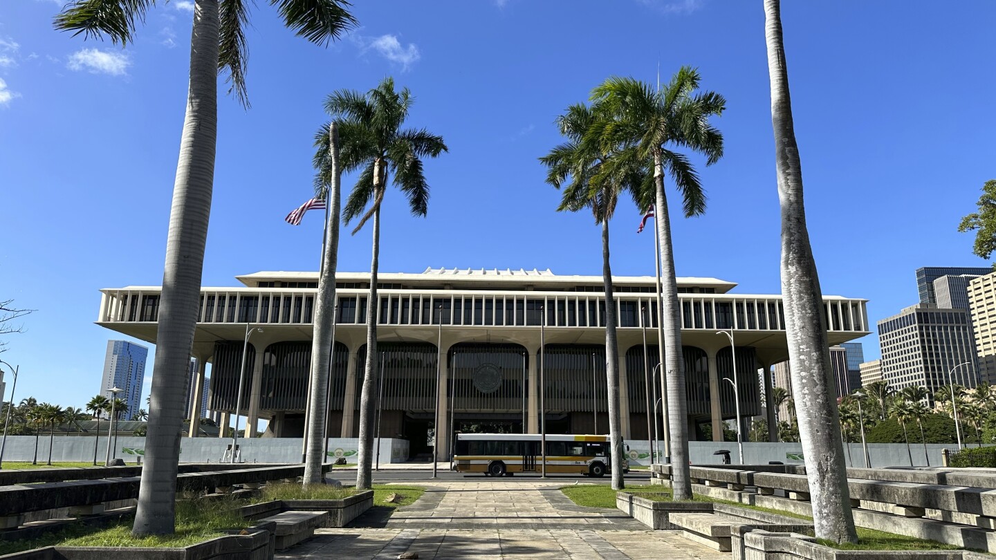 ХОНОЛУЛУ (AP) — Законодателите от Хавай трябва да се съберат